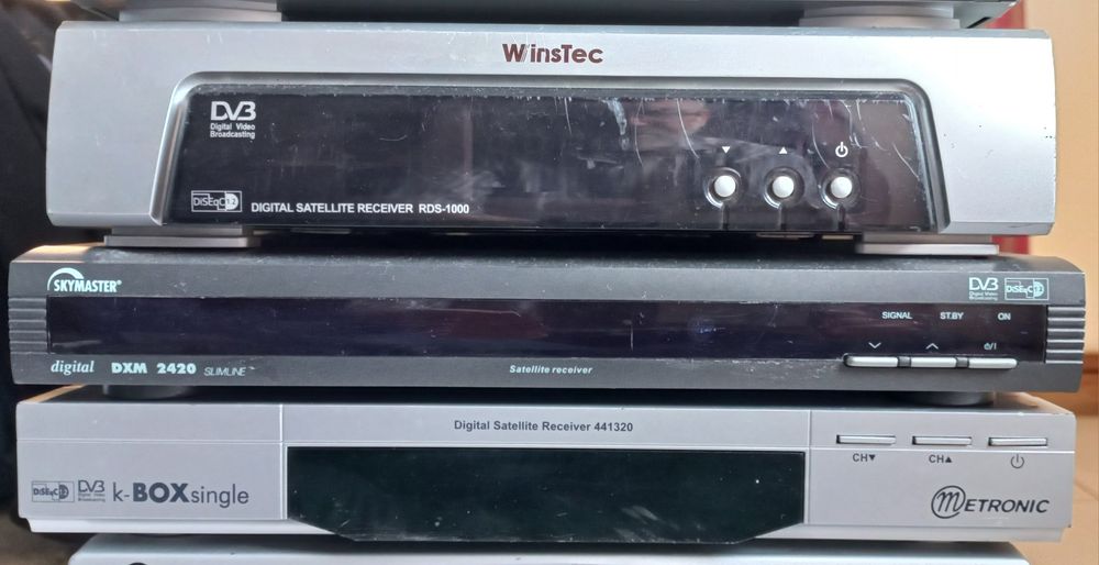 Satellite TV Program Receivers430049338977822723