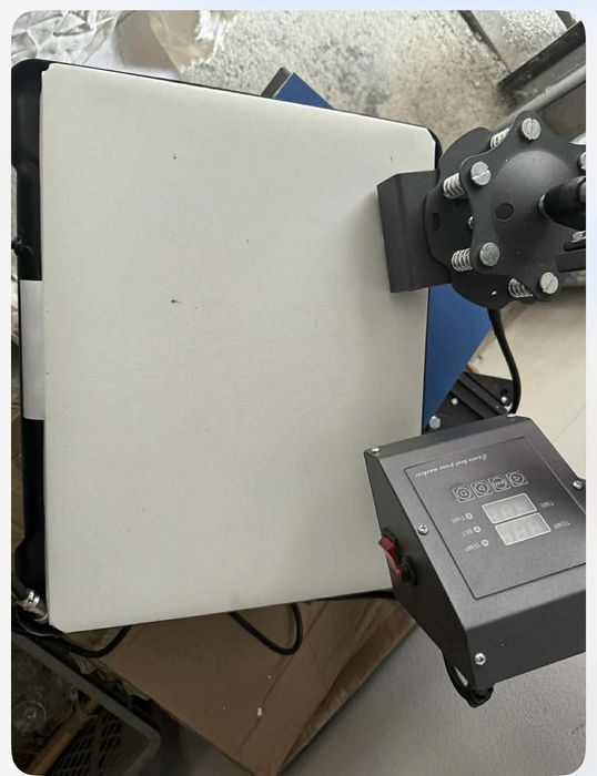 Prensa térmica 8 em 1 da marca VEVOR. 
Multifunc