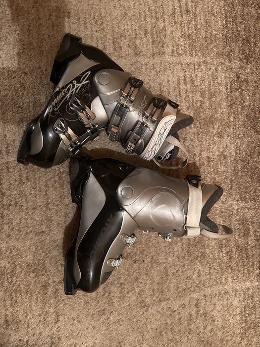 Atomic buty narciarskie damskie
