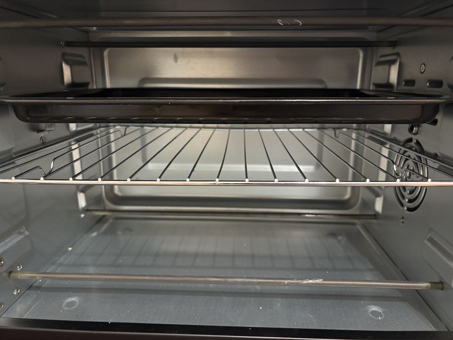 Духовка Grunhelm