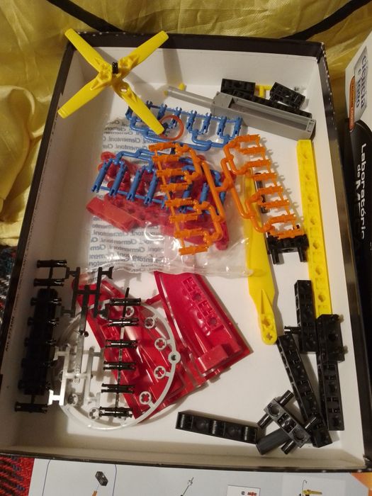 Laboratório de Mecânica-Hidroavião canadair10E-Máscara Safari3EDesde3E