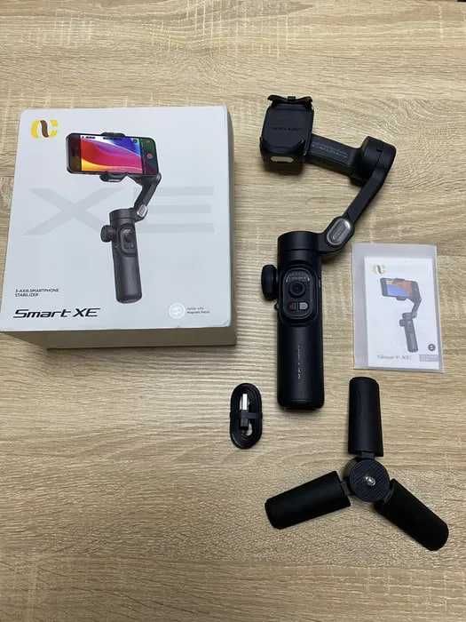 AOCHUAN SMART XE - стедікам (стабілізатор для смартфонів)