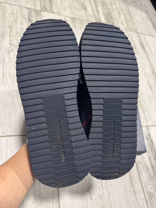 Шкіряні кросівки Tommy Hilfiger