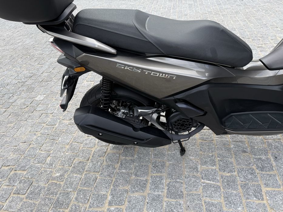 Kymco skytown 125 nova