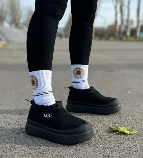 Уггі чорні натуральна замша