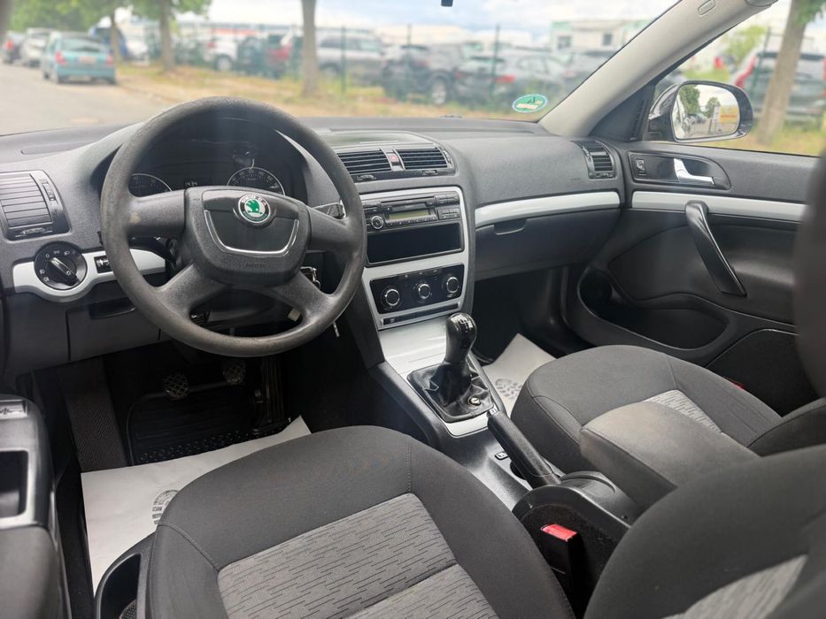 Skoda Octavia Combi  1.8 TSI 160 KM Alufelgi  Hak Sprowadzony Najtaniej Okazja  !!