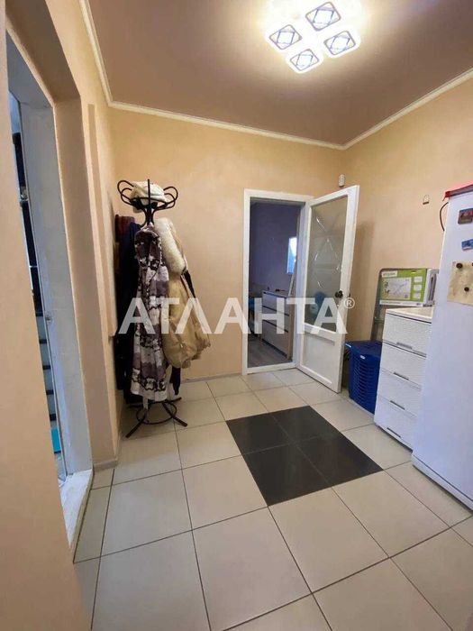 В продаже часть дома с земельным участком с. Дачное. Под Євідновлення!