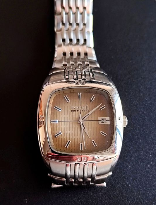 Relógio Fóssil,entrego em mão Lisboa ou envio á cobrança