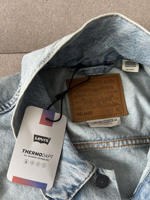 Оригінальна  куртка Levis
