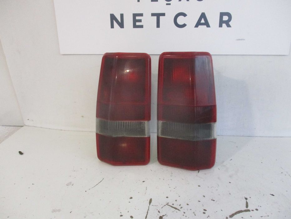 farolim farol tras land rover discovery 300 1996