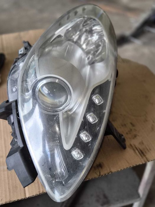 lampa prawa przód Alfa Romeo Giulietta Xenon