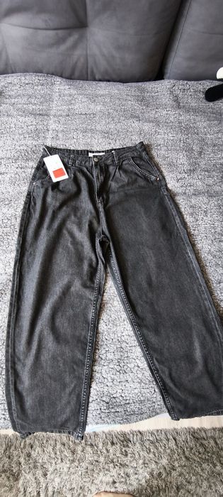 Jeansy Reserved czarne