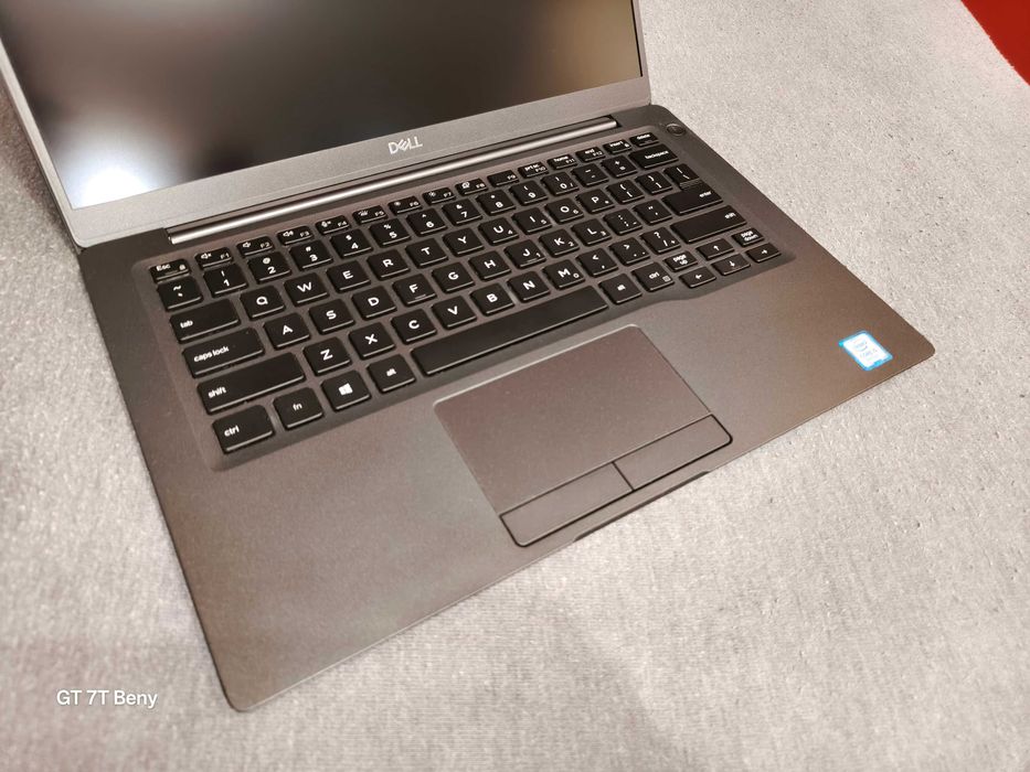 Mocny laptop Dell 7400 i5 8365u 16/256GB NVMe Win11 14" FullHD carbon