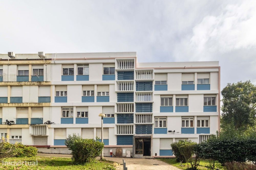 Apartamento T2, junto ao Hospital da Cruz Vermelha , em Benfica — São Domingos de Benfica, Lisboa