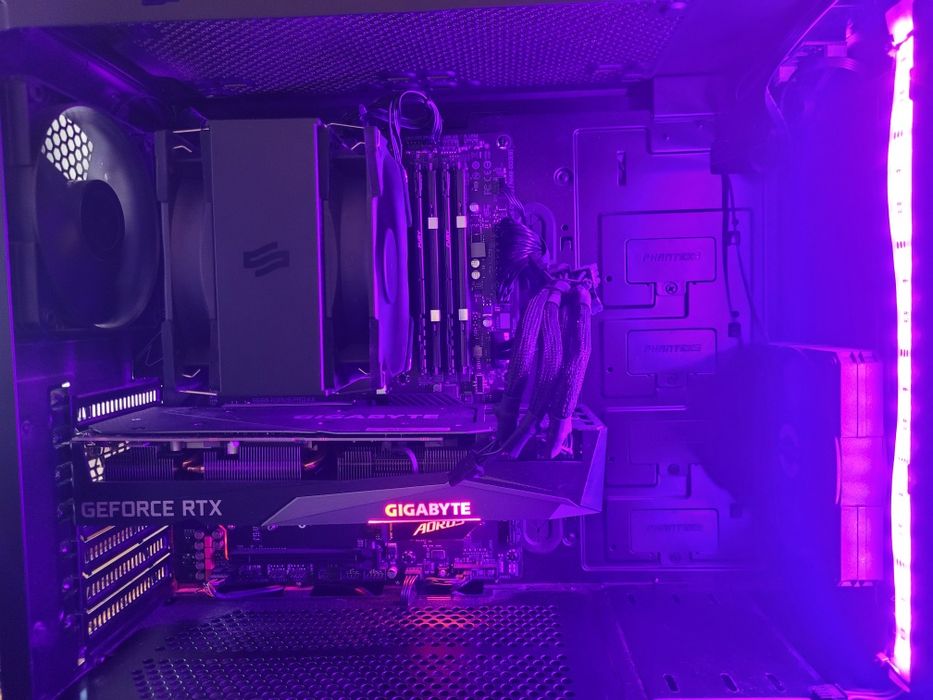 Komputer stacjonarny – i7 / RTX 3070 / 32 GB RAM