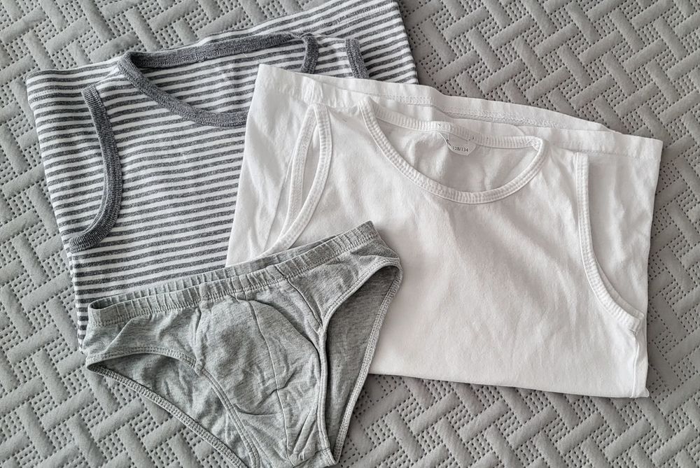 Podkoszulki bielizna chłopiec 128