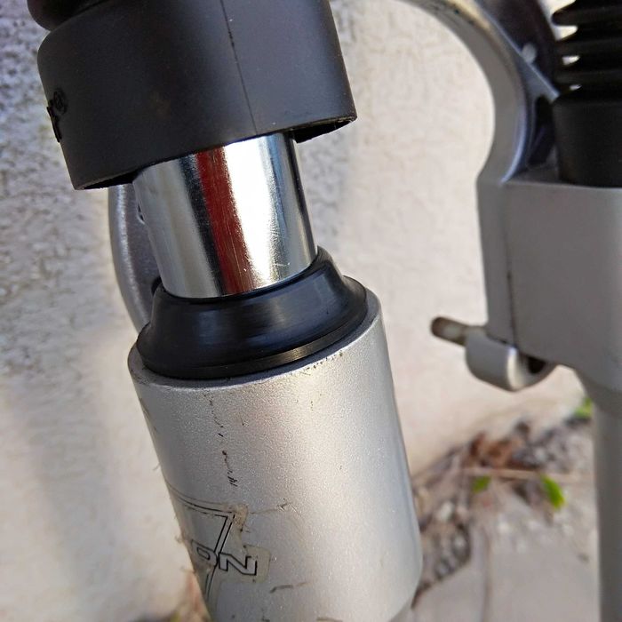 Amortyzator rowerowy przód,JSF-737 Axion,retro MTB 26,pivoty,po serwis