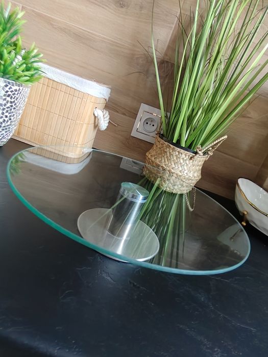 Okrągła szklana obrotowa patera na ciasto przekąski