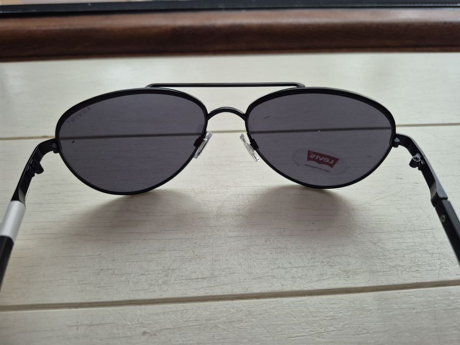 Okulary przeciwsłoneczne Levi's LEV325M