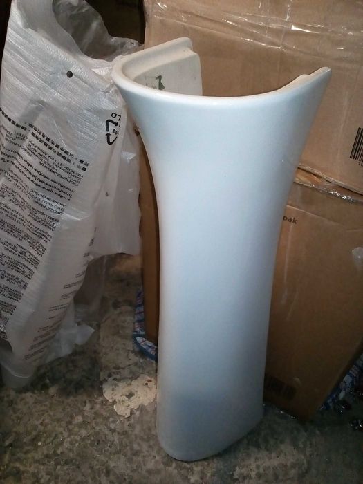 пьедестал-ножка под умывальник в ванную комнату 63.5 см.