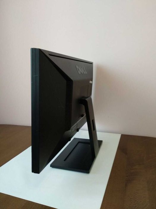 Продам Монитор Dell G2410t / 24" (1920x1080) TN / DVI, VGA