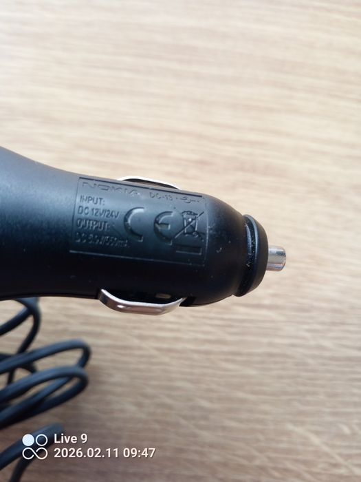 Ładwarka samochodowa  Nokia, cienki wtyk, oryginał