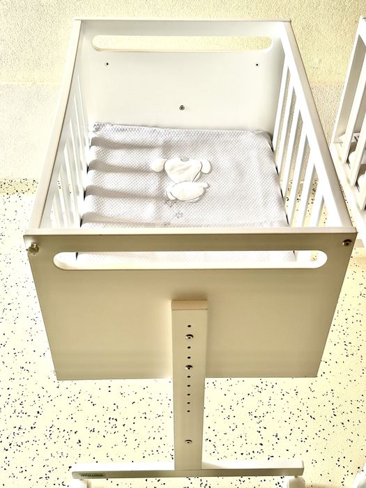 Dois Mini-Berços Micuna You & Me + Edredom e roupa de cama