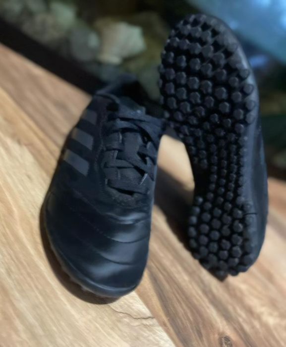 Сороконіжки для хлопчика adidas(оригінал), розмір 34, бутси футбольні для хлопчика