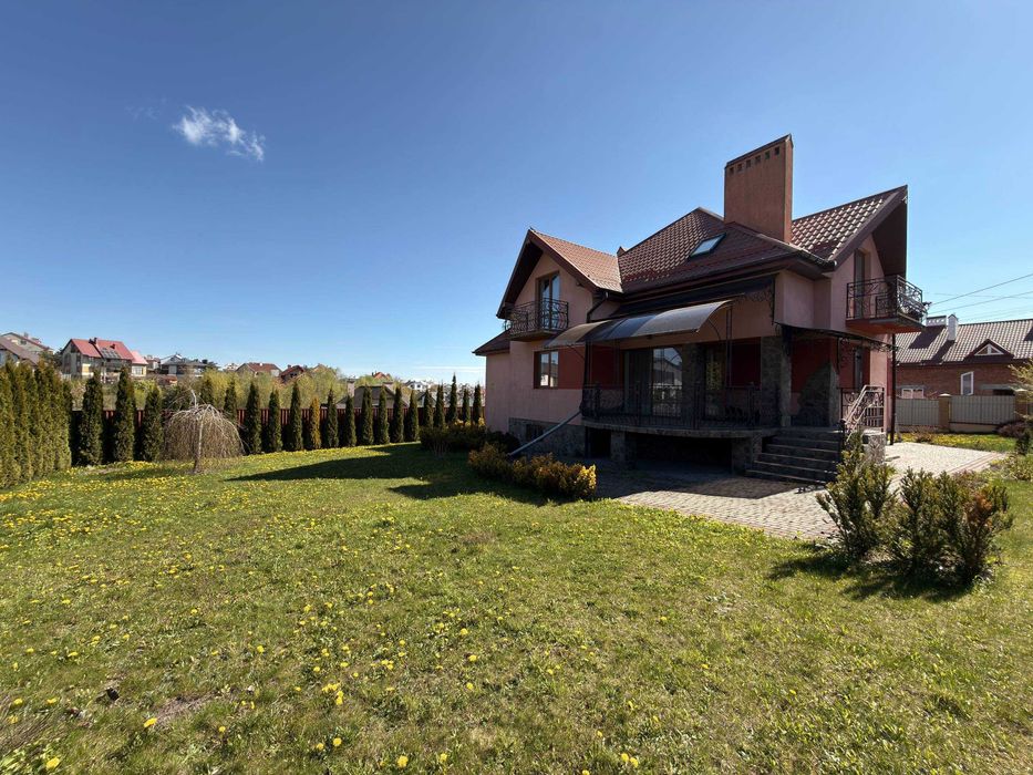 House in Sokilnyky, Panska Hora - View 2
