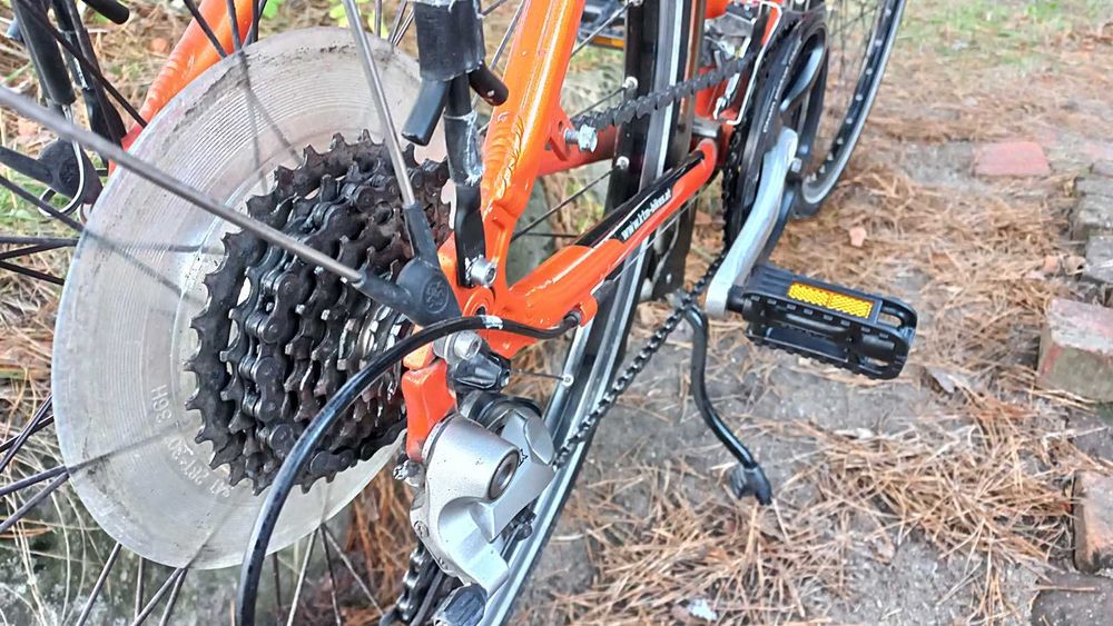 Alu Rower Miejski Męski KTM Avento 24 Plus 3x8 Deore LX Magura HS11 28