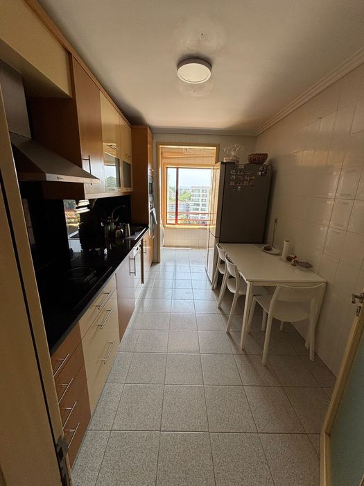 Arrendo quarto proximo ao corte ingles