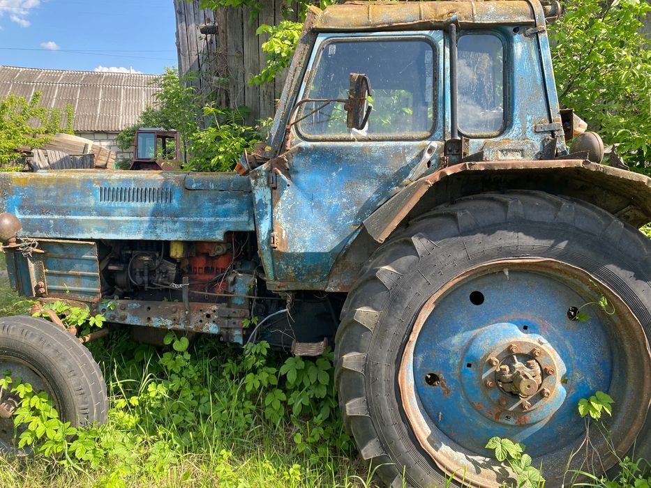Трактор МТЗ 80 віддам в добрі руки