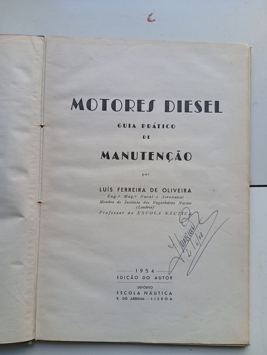 Livro técnico antigo – Motores Diesel