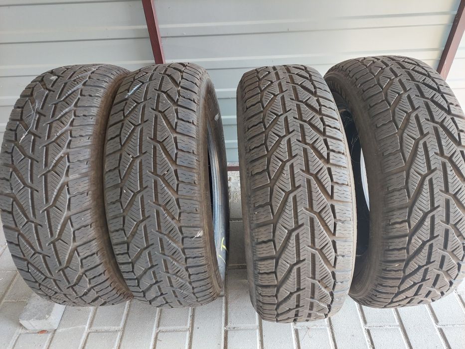Opony zimowe Kormoran 215x60 R16