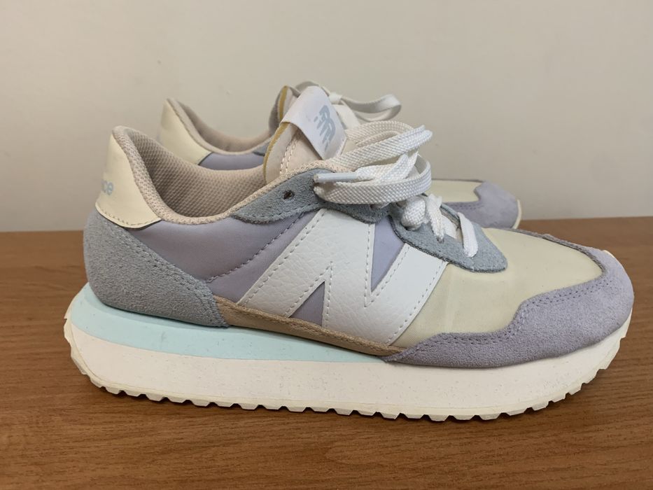 Кросівки від NEW BALANCE жіночі39р.