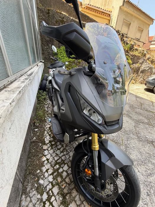 X-ADV 2018 como nova