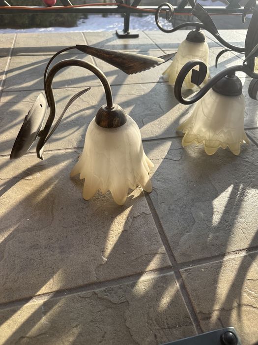 Lampa i kinkiet do salonu