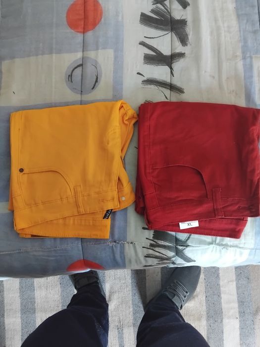 Vendo dois pares de calças novas para homem tamanho XL