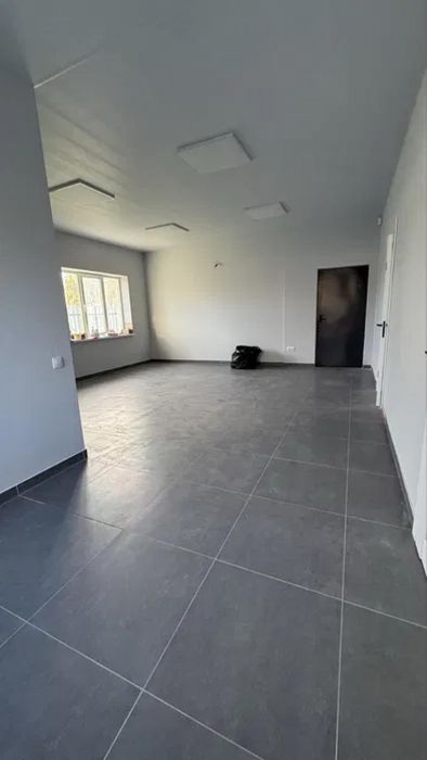 Продаж / Складське приміщення / вул. Польова, Стоянка