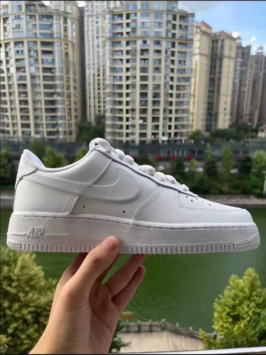 Nike Air Force 1 Białe R.44