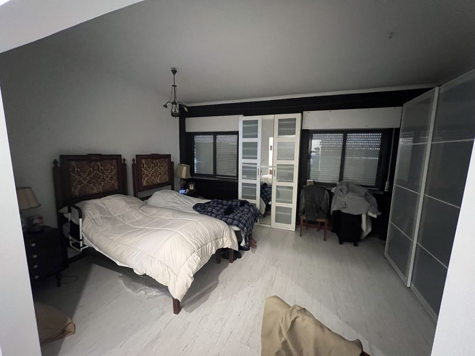 Apartamento Linda-a-Velha 80m2 + 20m2