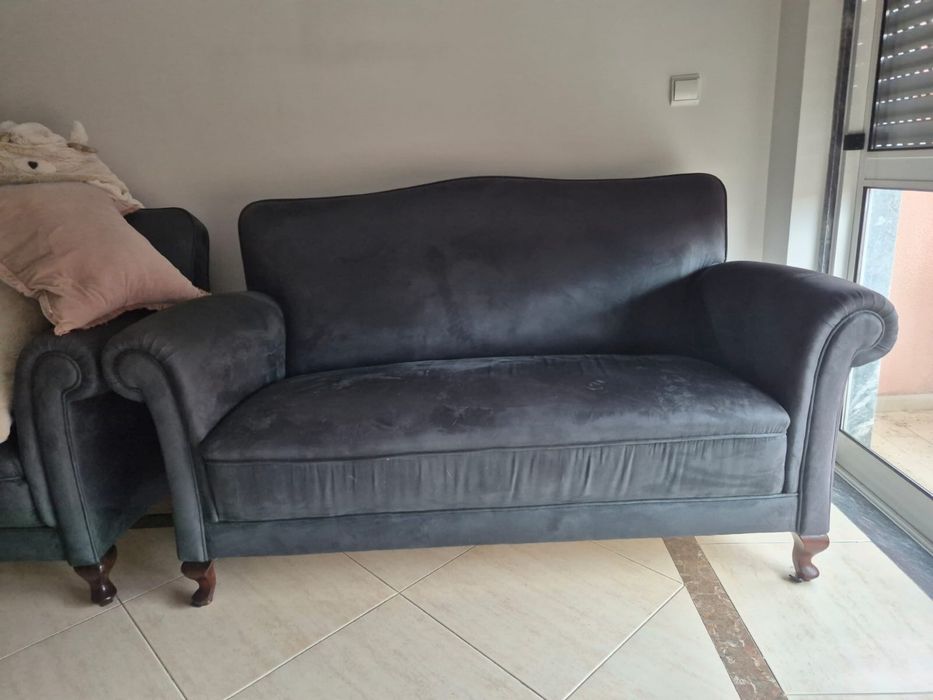 Sofa e 2 cadeiroes