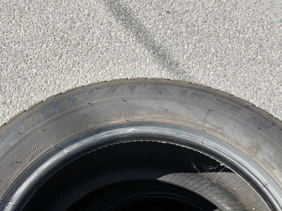 Зимові автошини Bridgestone Blazzak LM-32 225/55/R16