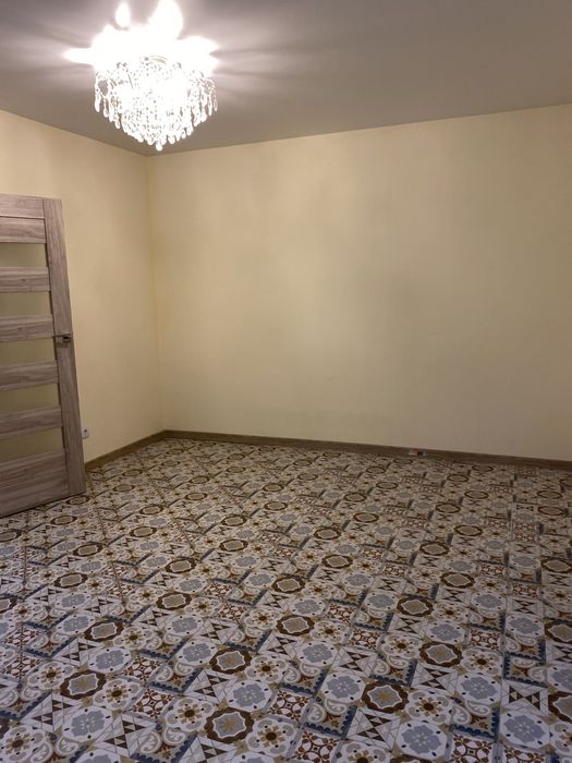 Продаж великої 1 кімнатної можна під програми