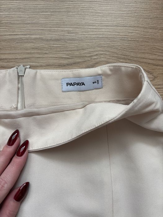 Жіноча міні спідниця