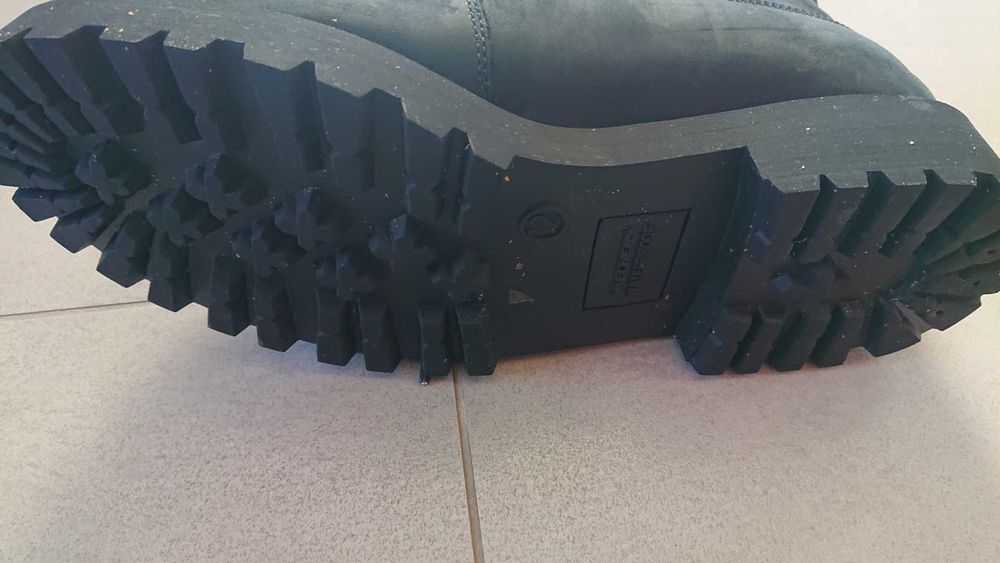 Buty zimowe męskie  SKECHERS WaterProof - rozmiar 46 czarne