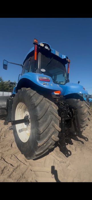 Трактор New Holland T8.390