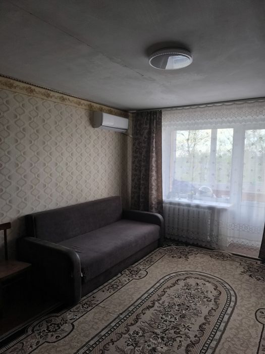 Продається 3-х кімнатна квартира з ГАРАЖЕМ в центрі міста