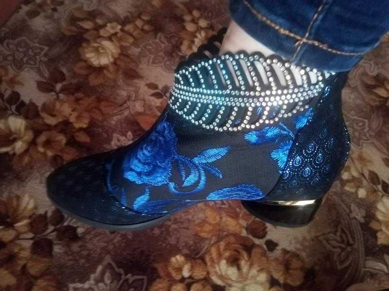 Черевички ексклюзивні стильні жіночі.