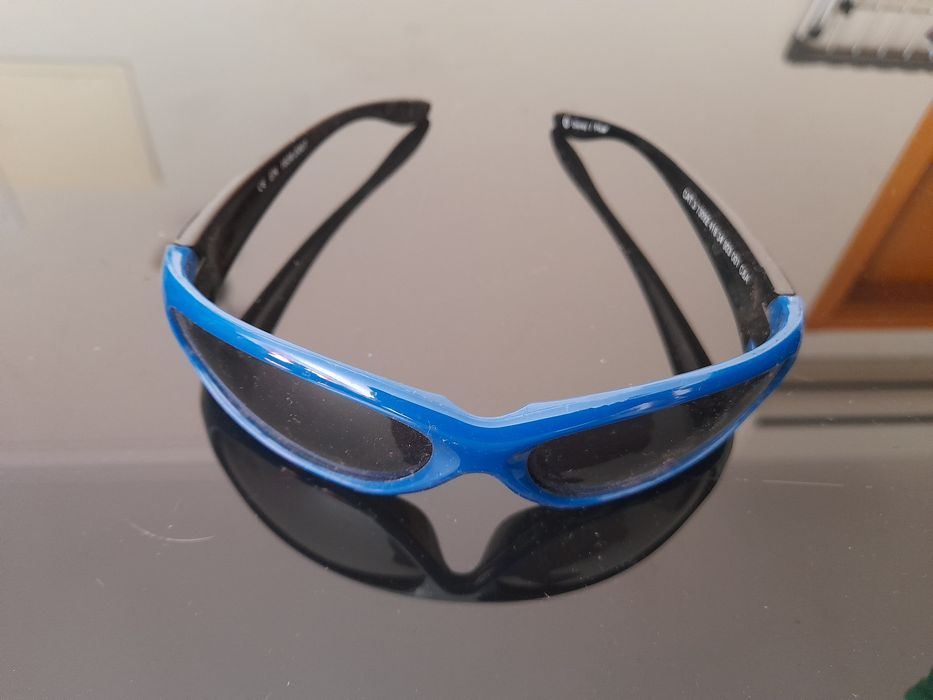 Oculos de sol criança